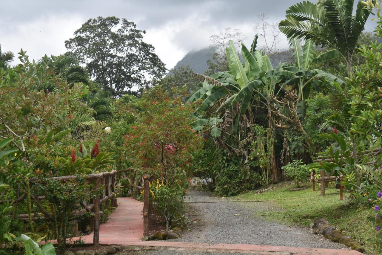 Hotel Roca Negra Del Arenal La Fortuna Kültér fotó